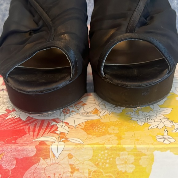 Chinese Laundry Peep Toe Chiffon/Satin Platform Bootie; gently used, 9.5 - Picture 7 of 7